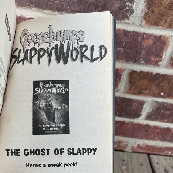 Paperback Goosebumps SlappyWorld Escape From Shudder Mansion R.L. Stine Book - Picture 8 of 8